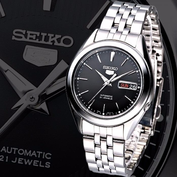 SEIKO 5 Automatic Men's Watch รุ่น SNKL23K1 - สายแสตนเลสสีเงิน หน้าปัดสีดำ - มั่นใจ ของแท้ 100% ประกันศูนย์ 1 ปี